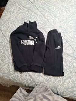 Size 5/6 boys Puma Sweatsuit 7 dollars