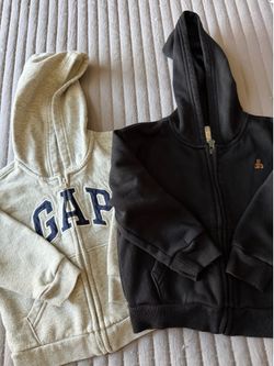 Toddler Gap sweaters size 3T