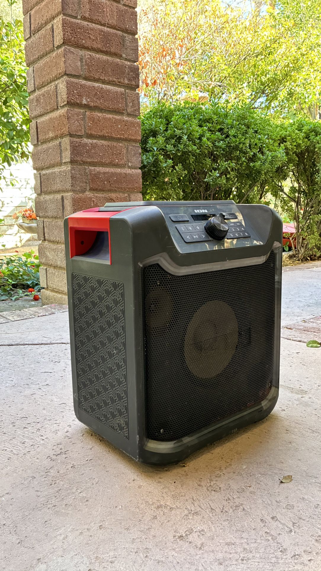 π΅ ION Pathfinder 4 Bluetooth Speaker