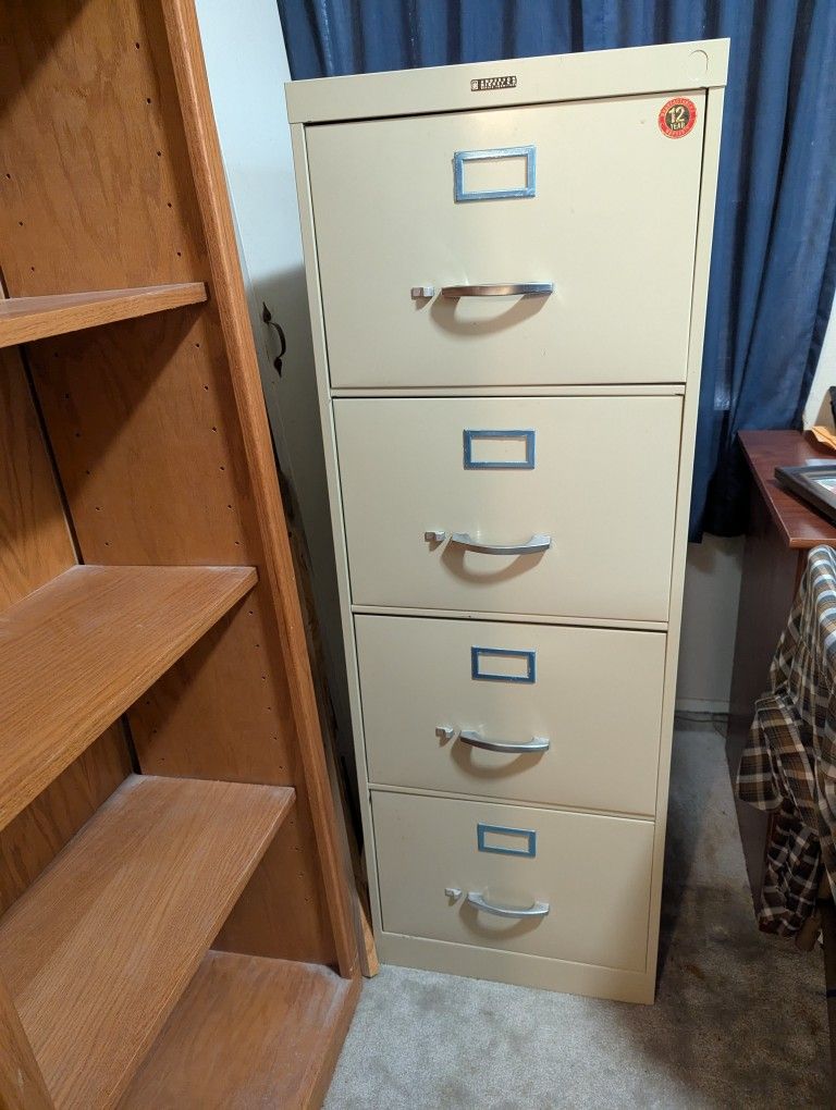 4 Drawer, 2 Drawer Metal Filing Cabinet