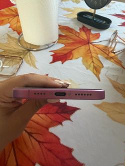 📱 iPhone 16 Plus 256GB Pink - Fully Unlocked  Selling my iPhone 16 Plus 256GB in excellent condition. Fully unlocked and ready to use with any carrie