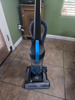 BISSELL PowerForce Helix, Bagless, Upright Vacuum.