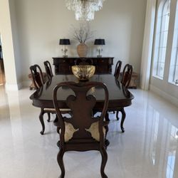 Thomasville Formal Dining Table