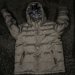 Tommy Hilfiger Puffer Jacket Size L