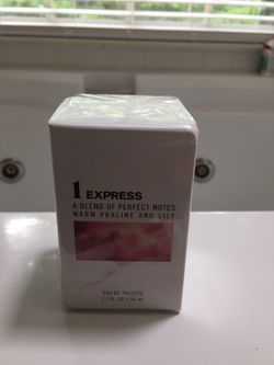 Women's perfume!! Never used