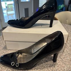 Black High Heels Size 7.5