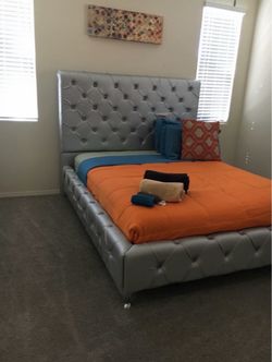 Queen Silver Tufted Upholstered Bed Frame & mattress