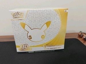 Pokémon Center 30th Anniversary Elite Trainer Box