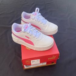 Lil Girls Sz 11 Pumas 