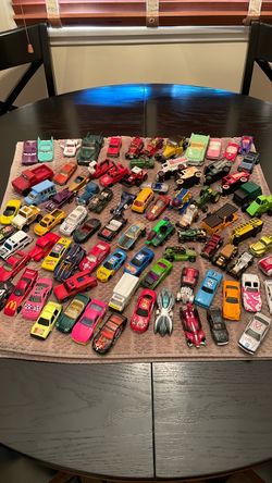 Vintage Lot Approx. 100 Matchbox/Hotwheels Cars