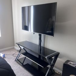 LG 43" Class 4K HDR Smart LED TV - UT7590