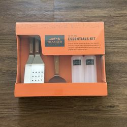 NEW Traeger Flat Top Grill Essentials Kit