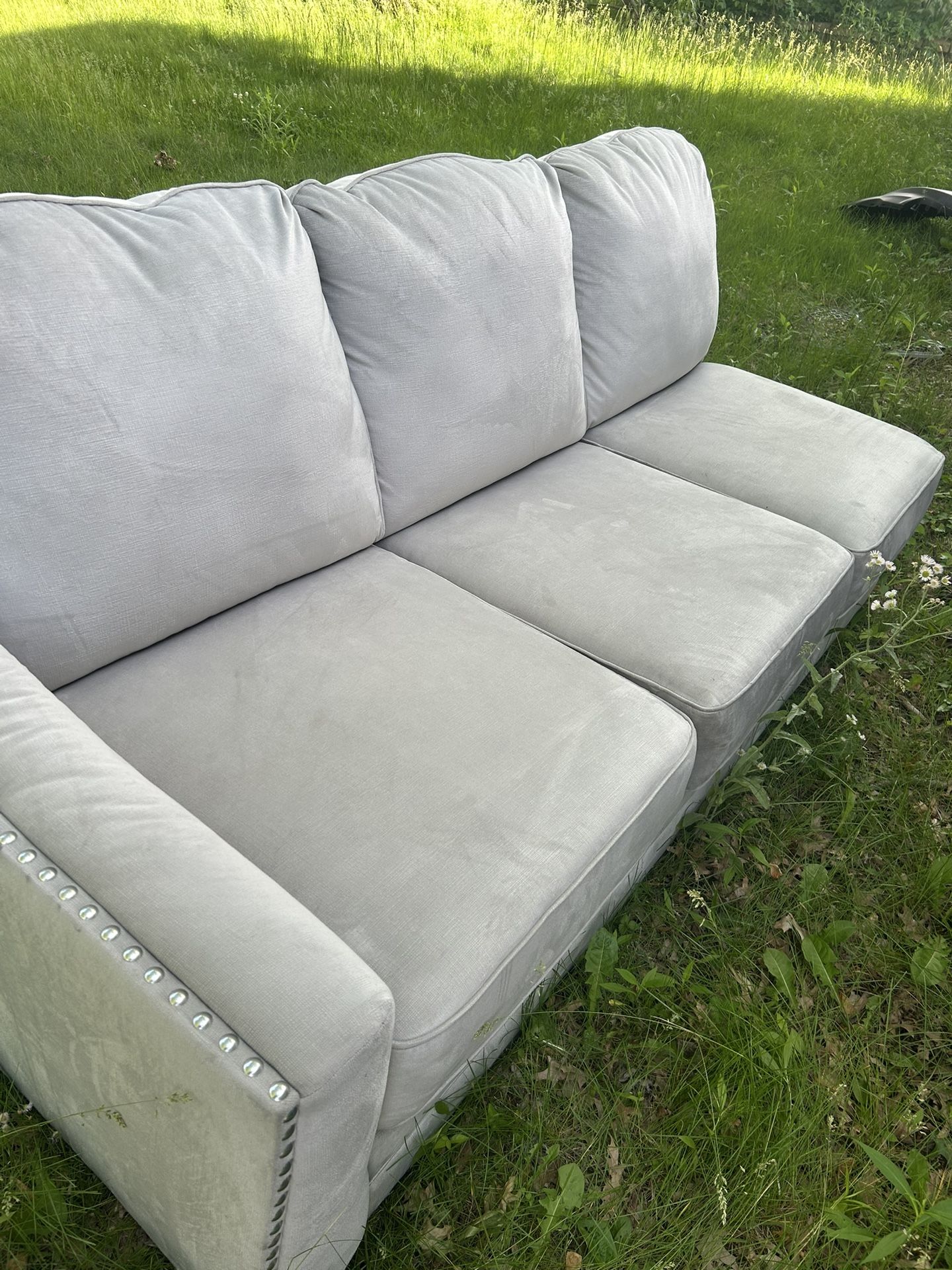 Living Room Sectional Grey NEED SOLD