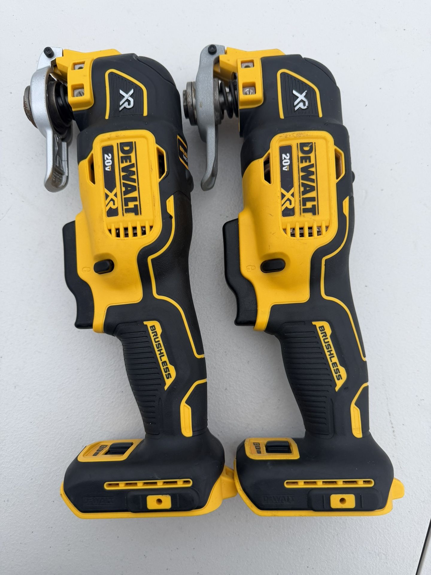 DEWALT 20V MAX XR Cordless Brushless 3-Speed Oscillating Multi Tool