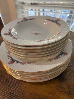 Menuet Poland Royal Vienna Collection 6 Dinner Plates & 6 Soup Bowls