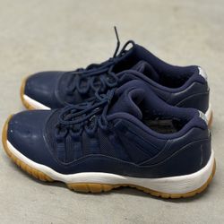 Jordan 11 Navy Gum Sole - Size 5.5