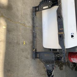 2022-2023 Genesis G70 Radiator Support