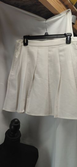 White tennis skirt