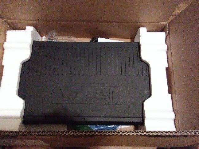 ADTRAN Router 3RD GEN. 924E fxo 4243924F2