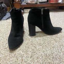 Black Bootie Heel Size 10