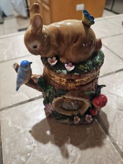 Ceramic Rabbit on Tree Stump Trinket Box