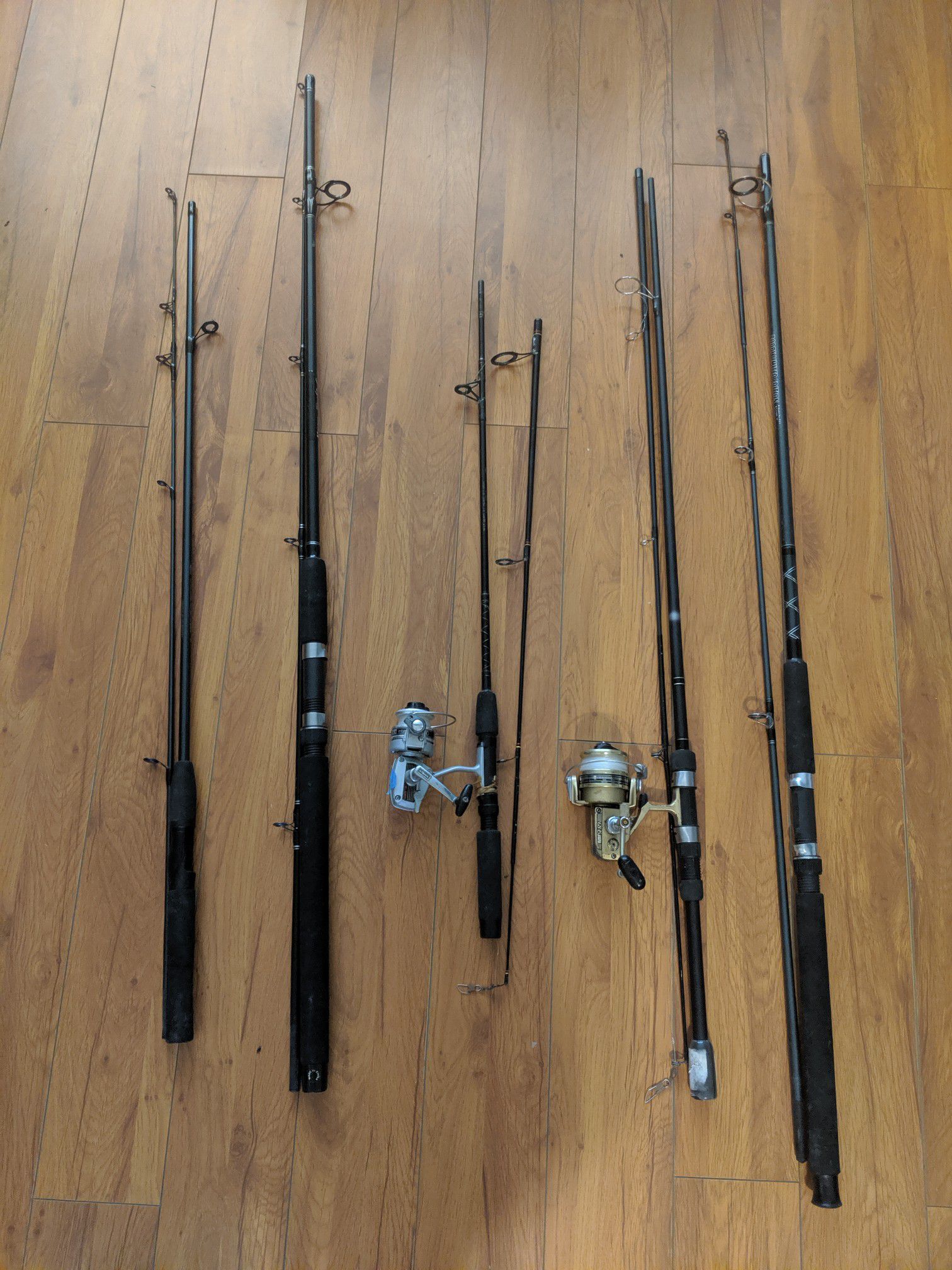 5 Fishing pools. And 2 reels. Used