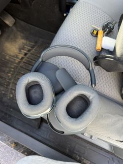 Airpod Max (Space Gray) Newest Edition