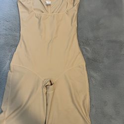 Woman’s shape wear size XL