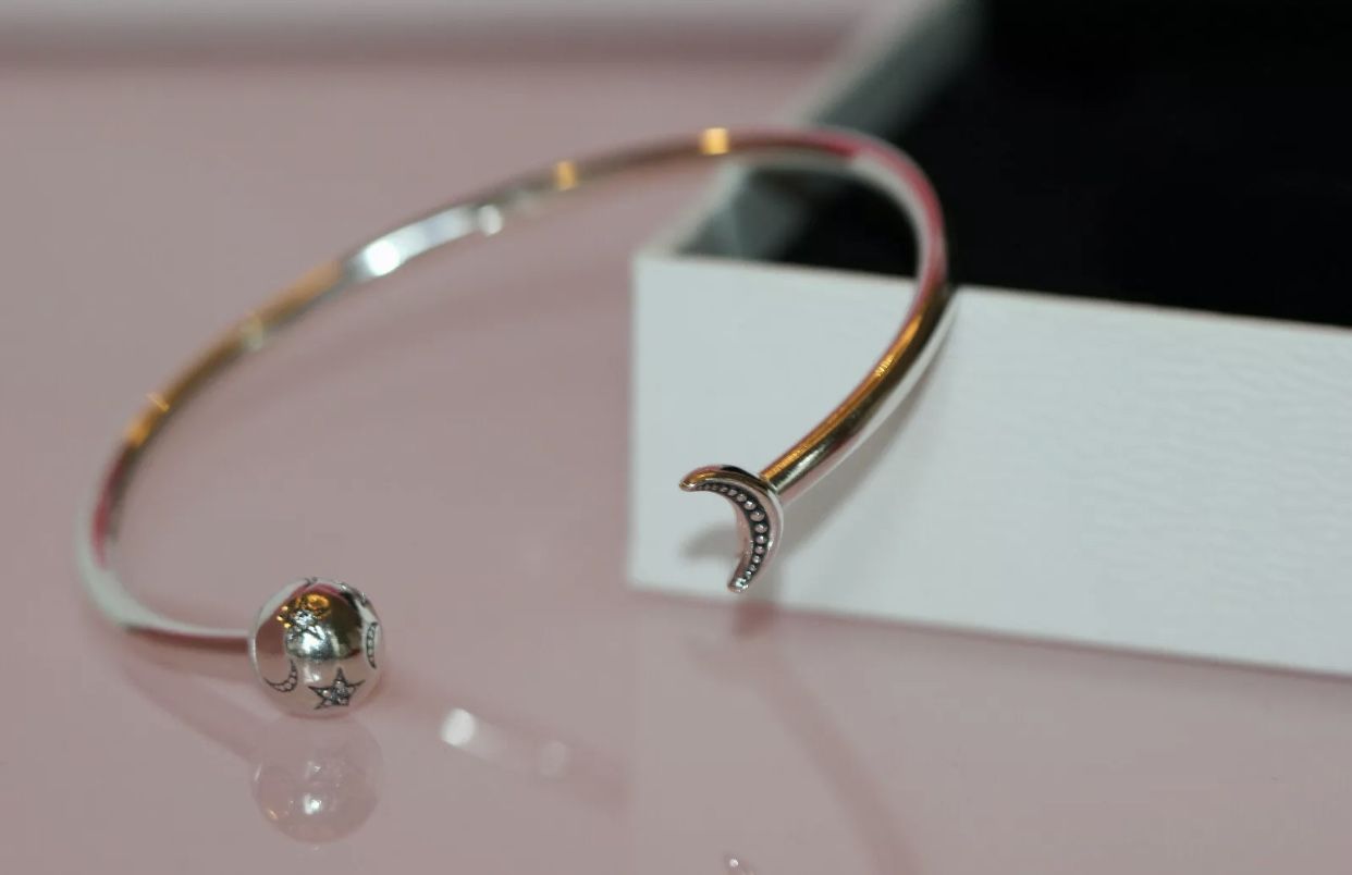 Pandora Bangle Limited Editon Bangle