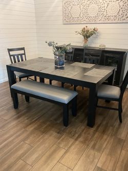 Dinning Table