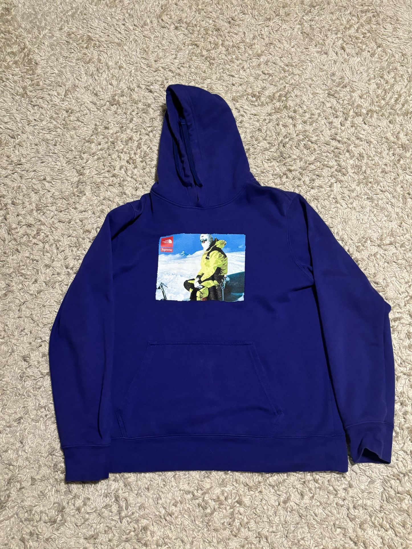 Supreme/TheNorthFace Collab hoodie 