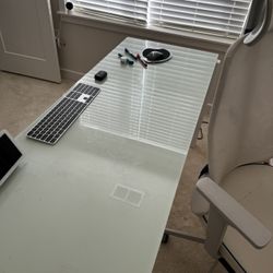 Computer desk (white Board)