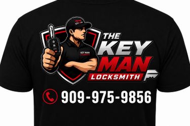 Car keys / llaves de auto / key fobs