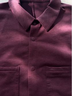 Lululemon Mens Medium Red Snap Front Stretch Performance shirt