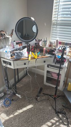 makeup vanity with led lights and usb port