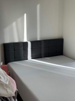 Zinus 14 Inch Queen Size Green Tea Memory Foam Mattress