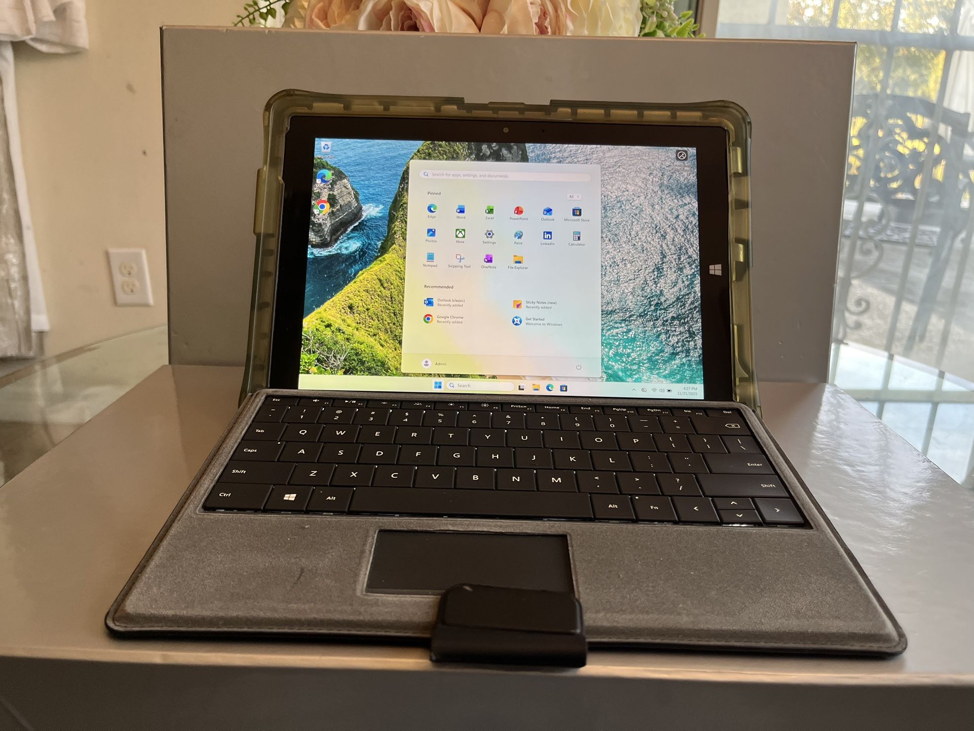 Microsoft Surface 3 1631 Laptop 12" Intel 4GB RAM 64GB SSD Windows 11 w/ Charger - $79