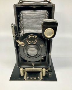 Antique Rare Folding Camera Vario Anastigmat Traioplan 1:6.8 F=135 mm Mayer Goer