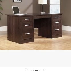  Desk - Sauder Almost New Condition 