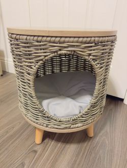 Pet Bed & Side Table (2-in-1)