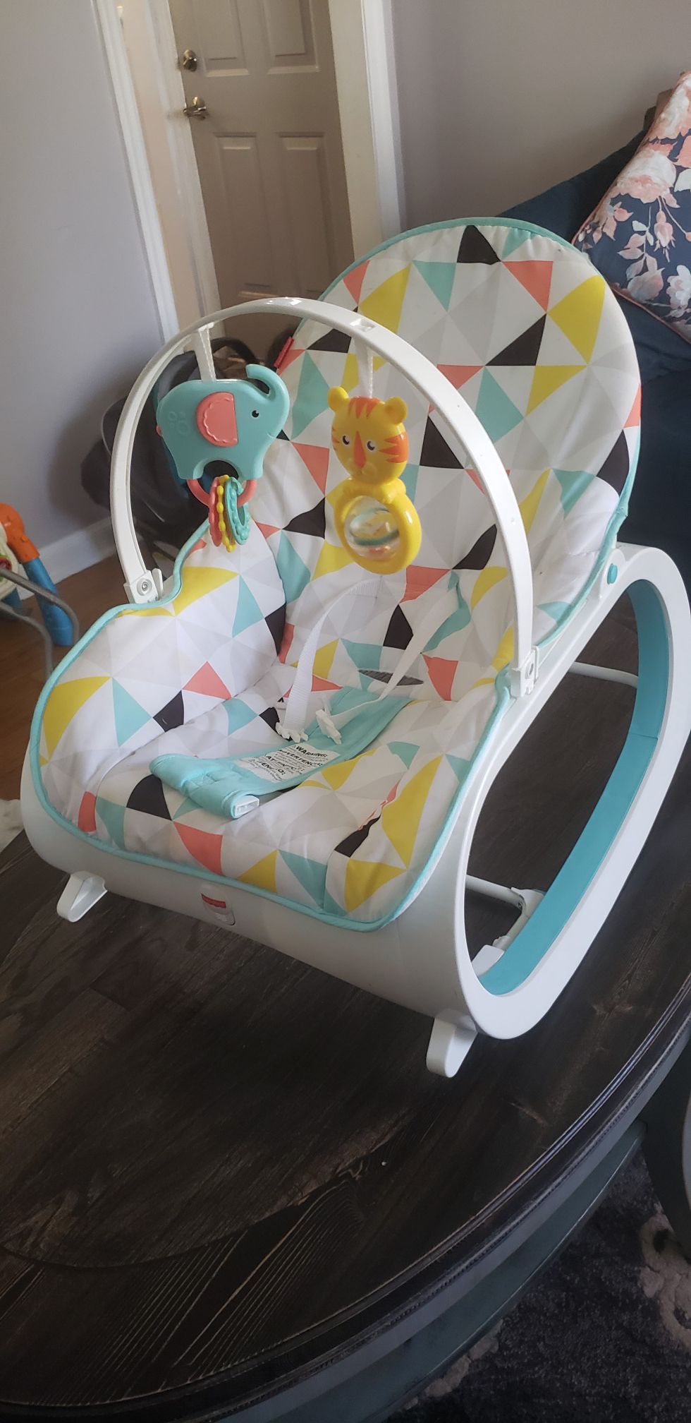 Fisher price kids vibrating chair