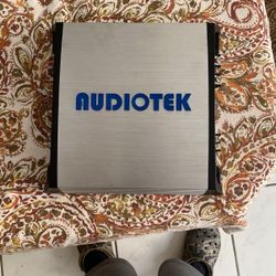 Audiotek 1500W Amp