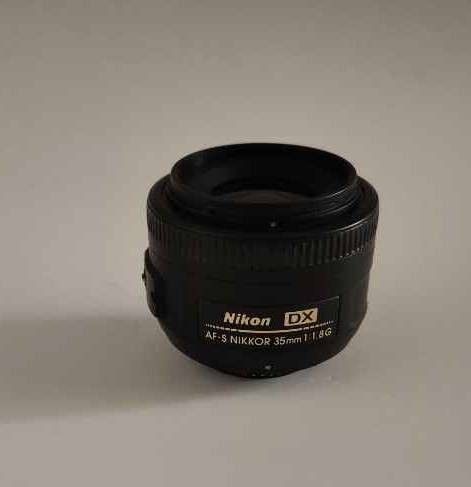 Nikon AF-S DX Nikkor 35mm f/1.8G Lens (Excellent Condition)
