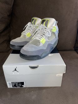 Jordan 4 SE 94 Neon