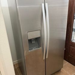 Whirlpool Side-by-Side Refrigerator with Ice & Water Dispenser