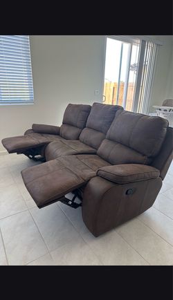 Recliner sofa