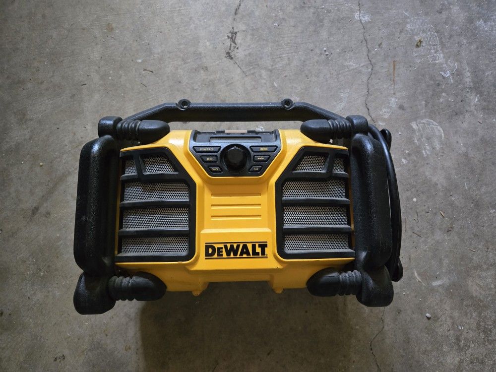 Dewalt Work Side Charger Radio