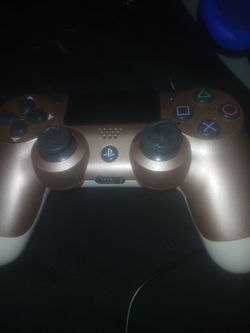 PlayStation 4 DualShock 4 Controller Gold