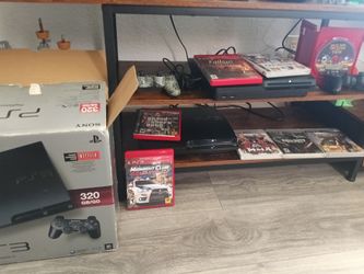 Dos consolas con control y juegos por 110