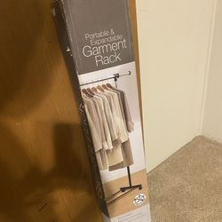New Portable Clothing Rack 